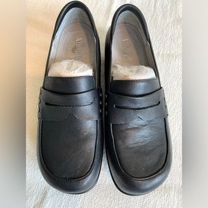 Algeria Taylor, Wide, Size 41 US Size 10.5-11, black